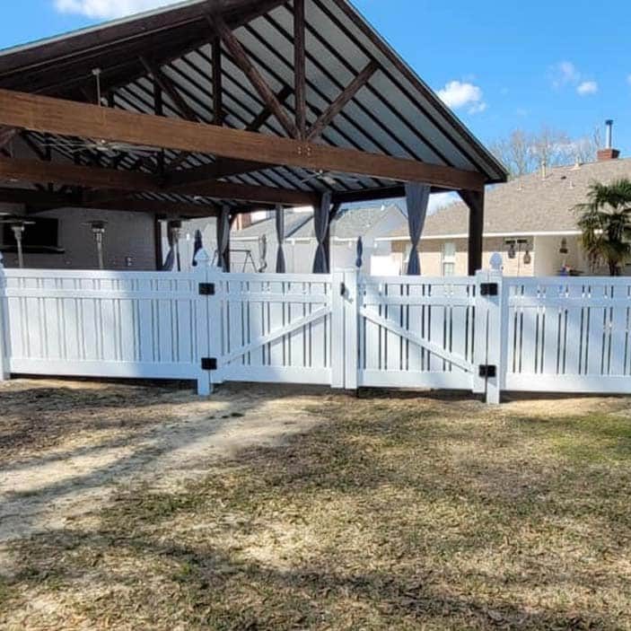 Professional Vinyl Fence Installation